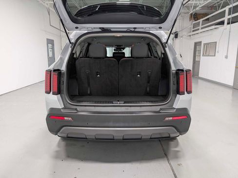 Certified 2022 Kia Sorento S image 42