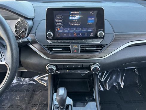 Used 2023 Nissan Altima 2.5 SV image 25
