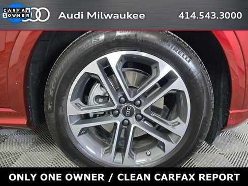 Certified 2025 Audi Q5 Prestige image 2