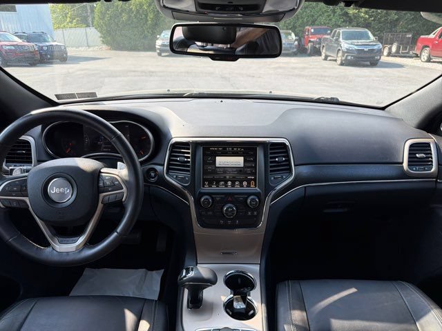 Used 2015 Jeep Grand Cherokee Limited w/ Trailer Tow Group IV AWD/4WD image 29