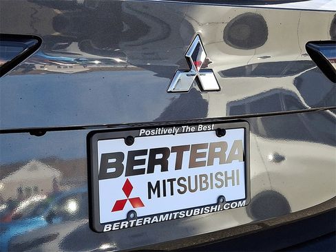 New 2025 Mitsubishi Outlander SE image 20