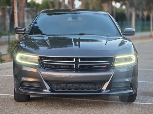 Used 2017 Dodge Charger SE RWD image 27