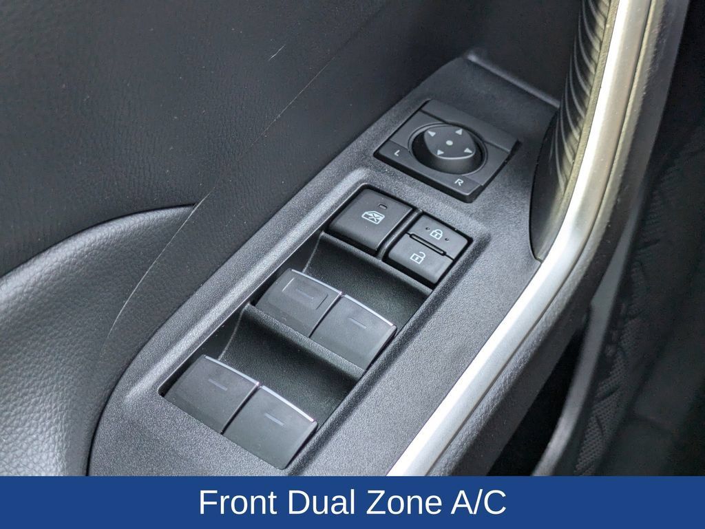 Used 2022 Toyota RAV4 XLE w/ Convenience Package FWD image 24