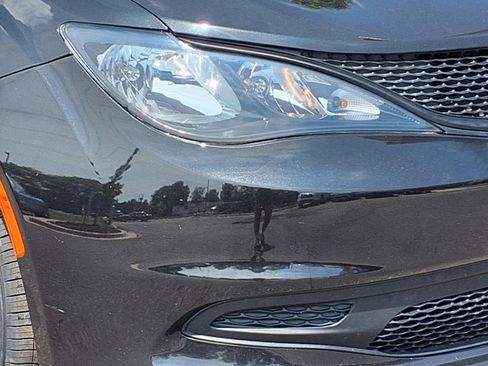 Certified 2023 Chrysler Voyager LX FWD image 28