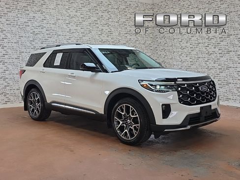 Used 2025 Ford Explorer Platinum w/ Ultimate Package image 1