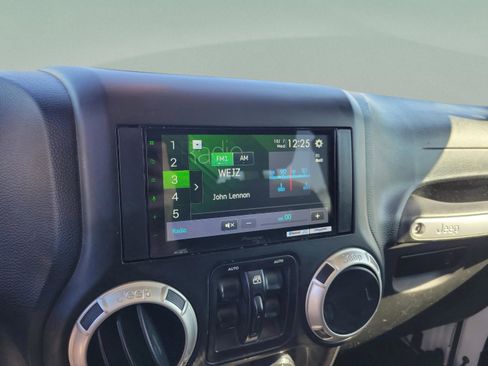 Used 2017 Jeep Wrangler Unlimited Sahara w/ Max Tow Package image 19