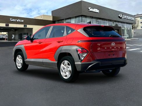New 2025 Hyundai Kona SE image 5