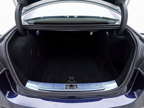 Used 2025 Mercedes-Benz Maybach S 580 4MATIC image 23