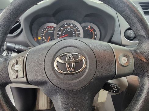 Used 2012 Toyota RAV4 4WD w/ Value Pkg image 19