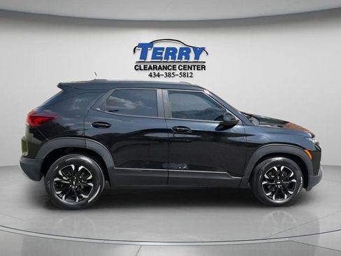 Used 2022 Chevrolet TrailBlazer LT w/ LPO, Blackout Package FWD image 1