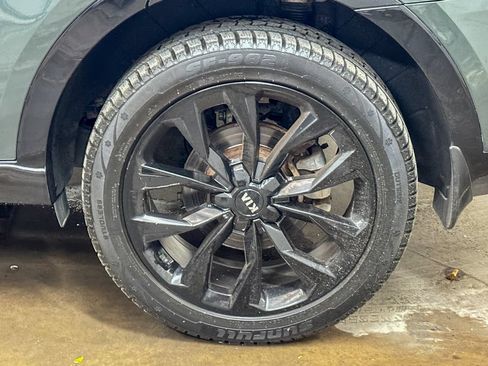 Used 2021 Kia Sorento EX AWD/4WD image 54