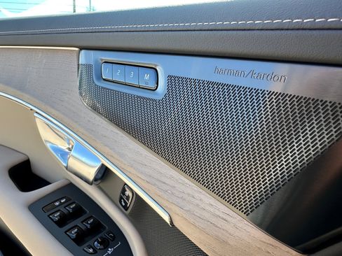 New 2026 Volvo XC90 B6 Ultra image 19