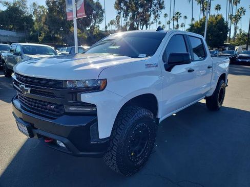 Used 2020 Chevrolet Silverado 1500 LT Trail Boss image 4