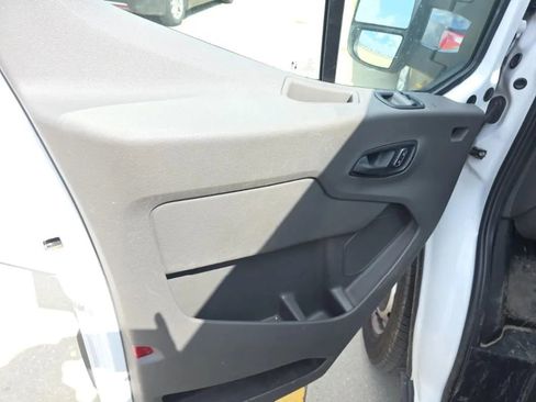 Used 2023 Ford Transit 150 Low Roof RWD image 9
