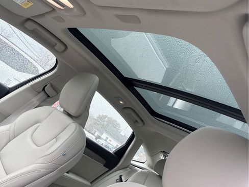 Used 2025 Volvo S90 B6 Ultra w/ Protection Package Premier image 25