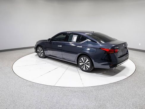 Used 2019 Nissan Altima 2.5 SV image 31