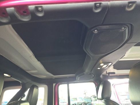 Used 2022 Jeep Wrangler Unlimited Sahara image 47