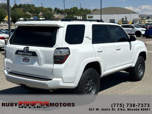Used 2023 Toyota 4Runner TRD Off-Road Premium w/ Moonroof Package AWD/4WD image 7