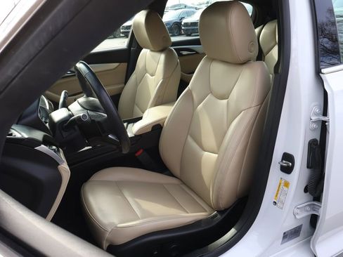 Used 2023 Cadillac CT5 Luxury w/ Cold Weather Package image 31