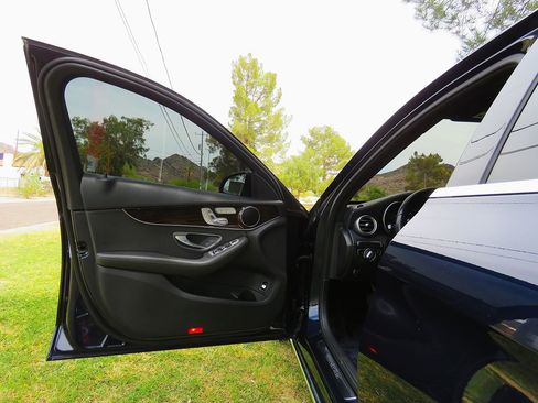 Used 2019 Mercedes-Benz C 300 Sedan w/ Premium Package image 20