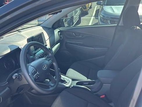 Used 2023 Hyundai Kona SEL w/ Cargo Package FWD image 8