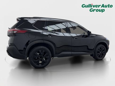 Used 2023 Nissan Rogue SV w/ SV Premium B Package FWD image 9