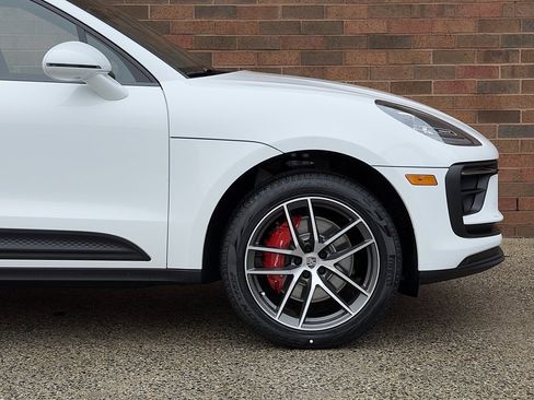 New 2026 Porsche Macan S image 11