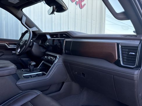 Used 2023 GMC Sierra 1500 Denali w/ Technology Package image 43