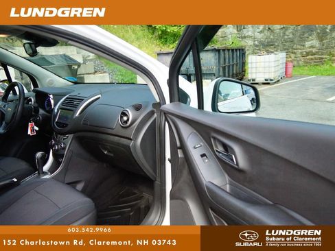 Used 2016 Chevrolet Trax LT w/ LPO, Protection Package AWD/4WD image 8