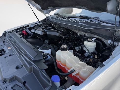 Used 2017 Ford F250 Lariat w/ Lariat Ultimate Package image 31