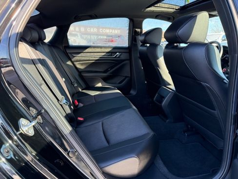 Used 2020 Honda Accord Sport image 15