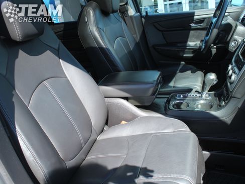 Used 2017 GMC Acadia Limited SLT image 31