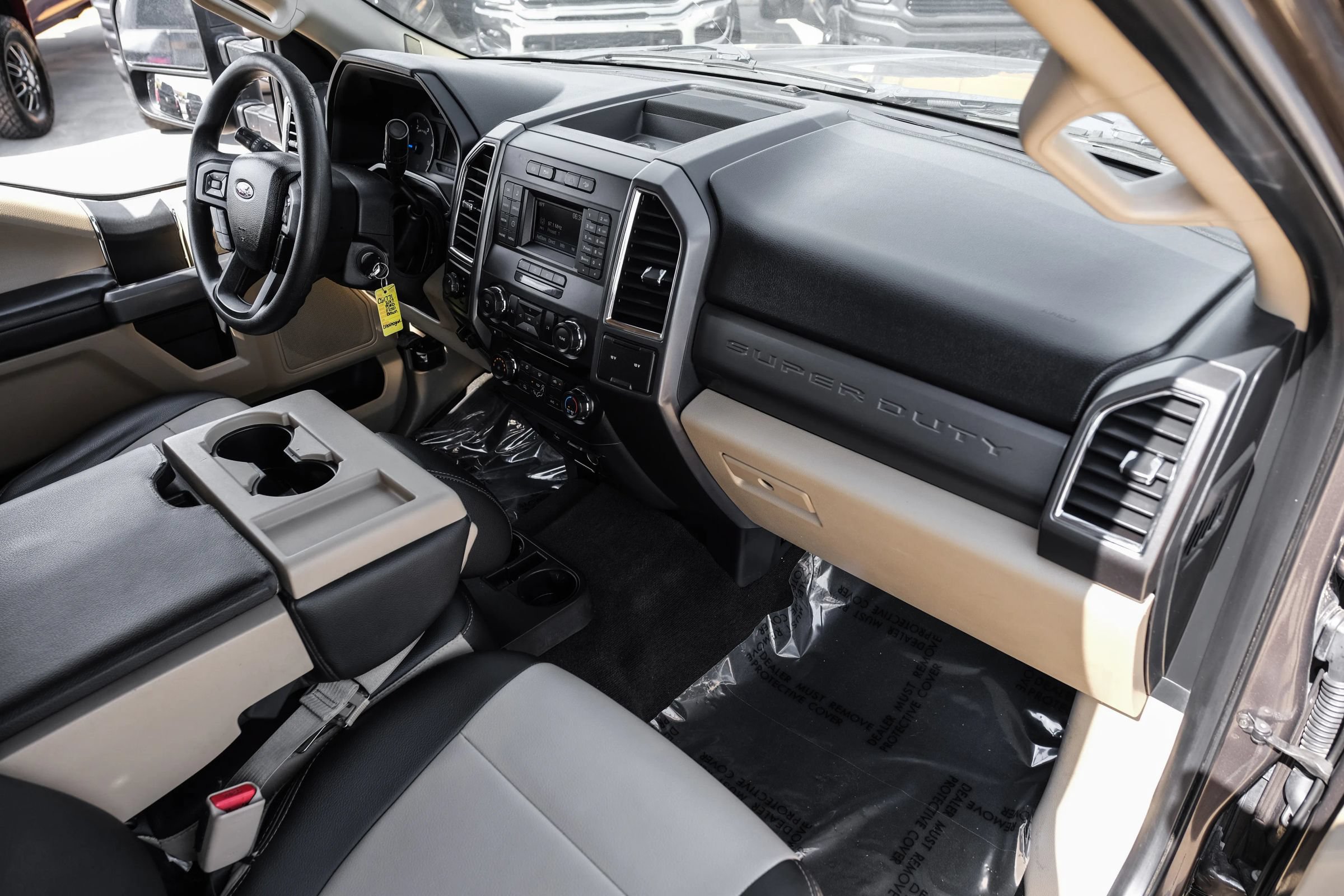 Used 2017 Ford F250 XLT w/ XLT Value Package AWD/4WD image 18