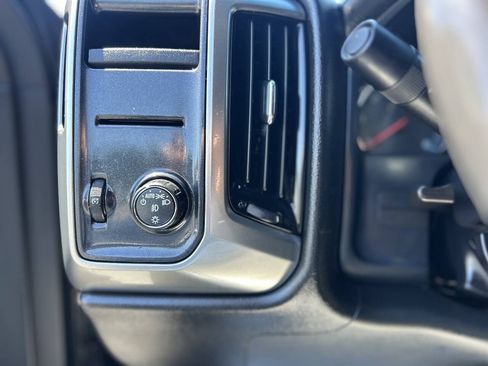 Used 2017 Chevrolet Silverado 1500 LT w/ LT Fleet Convenience Package RWD image 11