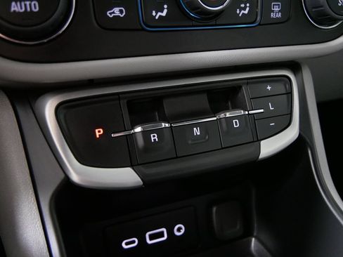 Used 2023 GMC Terrain SLE w/ Driver Convenience Package FWD image 28