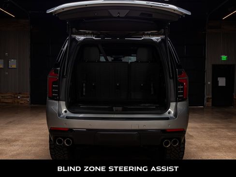 Used 2025 Chevrolet Tahoe RST image 9