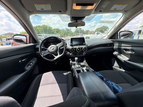Used 2022 Nissan Sentra SV w/ All-Weather Package FWD image 5