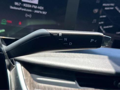 Used 2025 Lucid Air Touring AWD/4WD image 28