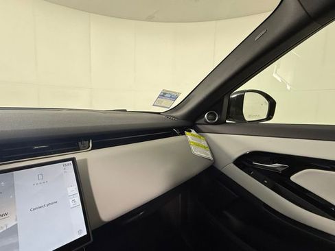 Certified 2026 Land Rover Range Rover Evoque S image 15