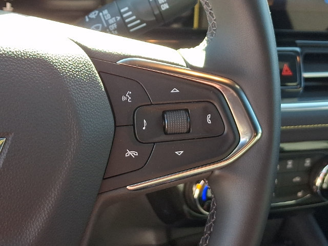 Used 2025 Chevrolet TrailBlazer ACTIV w/ Driver Confidence Package AWD/4WD image 8