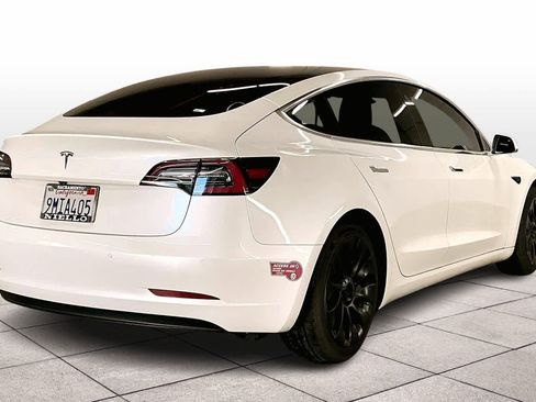 Used 2020 Tesla Model 3 Standard Range Plus image 15