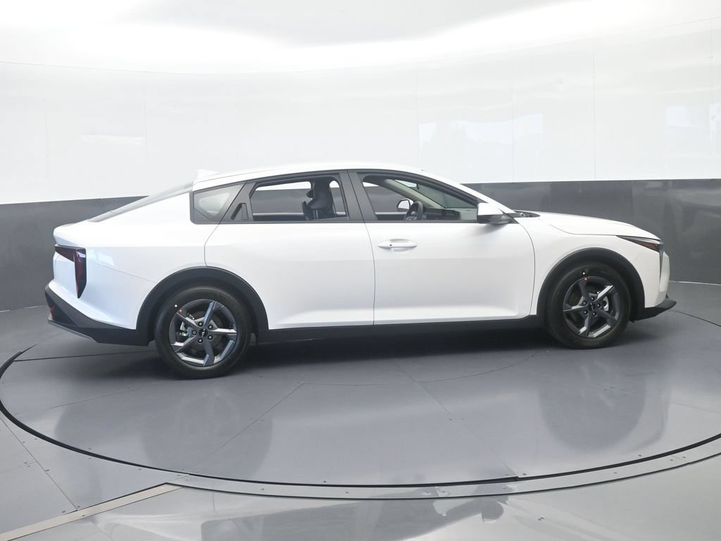 Used 2026 Kia K4 FWD image 7