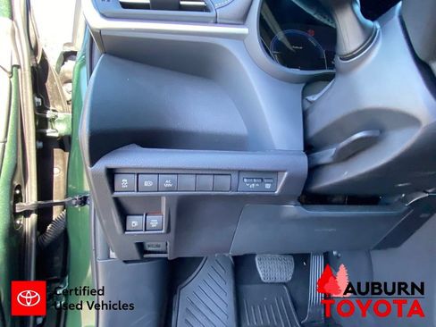 Certified 2025 Toyota Sienna XLE Woodland Edition AWD/4WD image 42
