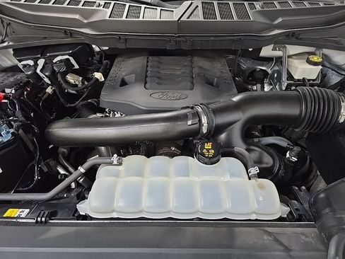 Used 2021 Ford F150 XLT AWD/4WD image 13