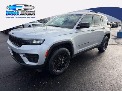Used 2024 Jeep Grand Cherokee Altitude