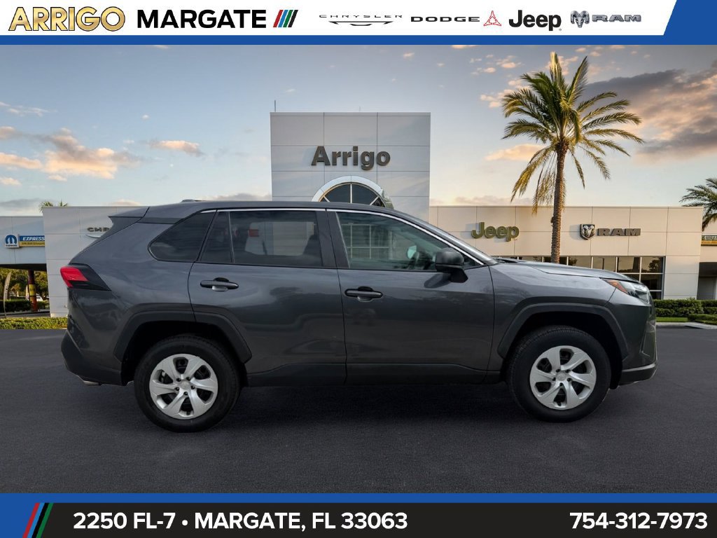 Used 2023 Toyota RAV4 LE FWD image 8