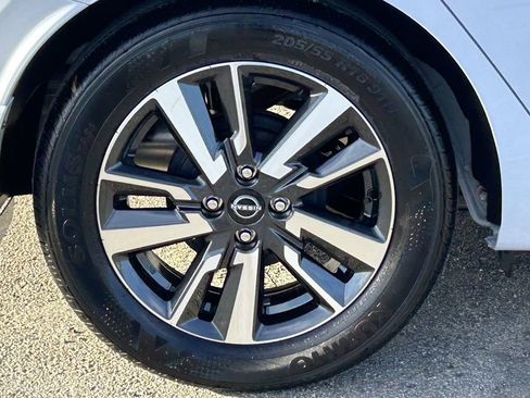 New 2025 Nissan Versa SV w/ Trunk Package image 7