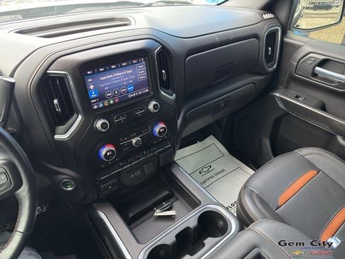 Used 2021 GMC Sierra 1500 AT4 image 14