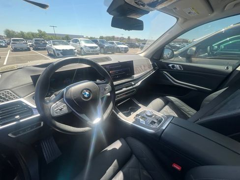 Used 2025 BMW X7 xDrive40i w/ Premium Package AWD/4WD image 12