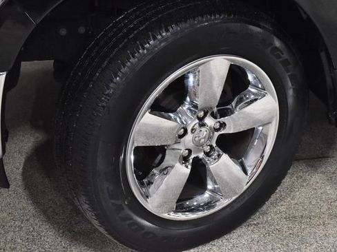 Used 2023 RAM 1500 Classic SLT image 12